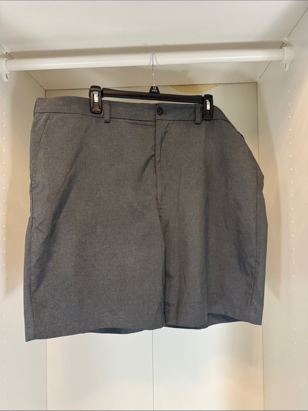 Perry Ellis Grandslam Men's Gray Shorts Size 42